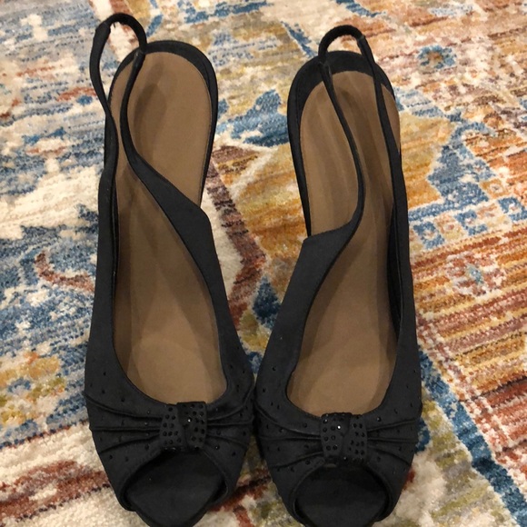 Black Heels - Picture 2 of 4